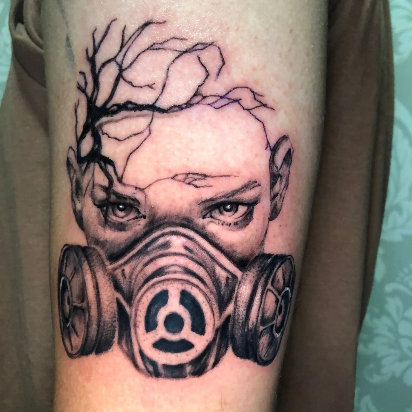 Tatuaje en el brazo, ESAP Madrid Tatuaje en el brazo, ESAP Madrid